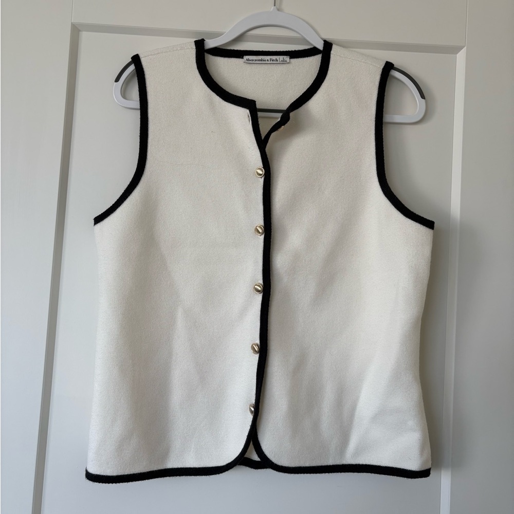 Abercrombie & Fitch White Top with Black Trim